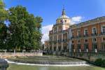 Pequeña presa en la Ría, el Palacio Real, Aranjuez, España.