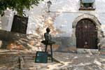 Cuenca, el busto y la puerta, España.