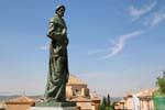 Cuenca, estatua Archivo Histórico Provincial, España.