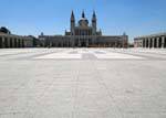 Madrid ver patio de la catedral de Palacio Real (Santa María de la Almudena), España.