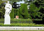 Madrid Jardines de Sabatini, Campo del Moro, Uomo, España.