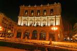 Teatro Real visto por la noche, Opera, Madrid, España.