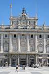 Entrada principal de la calle Bailén, Palacio Real, Madrid, España.