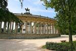 Madrid, Parque del Buen Retiro, vista posterior del monumento a Alfonso XII, España.