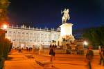 Madrid, Plaza de Oriente, la visión nocturna, España.
