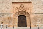 Tembleque puerta de la Iglesia de la Ascensión, España.