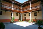 Balcón patio interior, Toledo, España.
