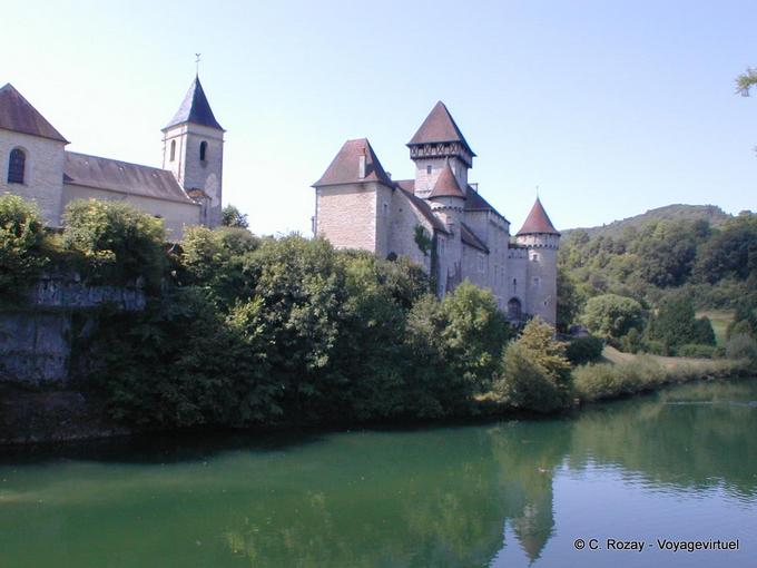 Iglesia y Castillo Cléron - Franco Condado, Francia