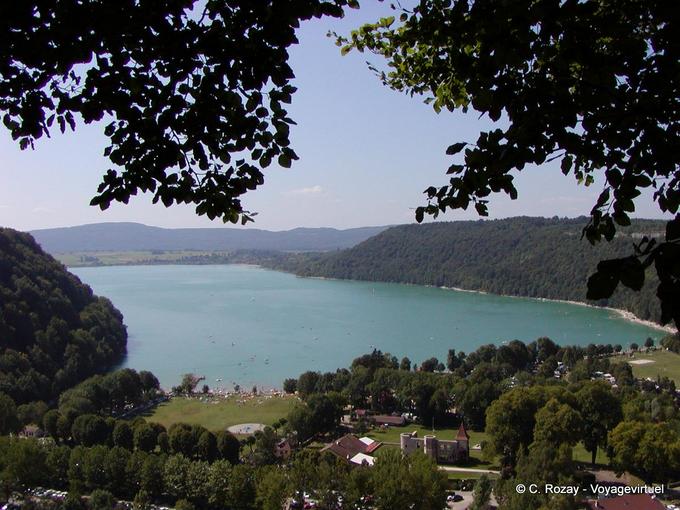 Lago Chalain el campo visto desde arriba, Jura, Franco Condado, Francia