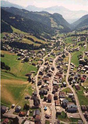 Vue en parapente, les Gets Alpes