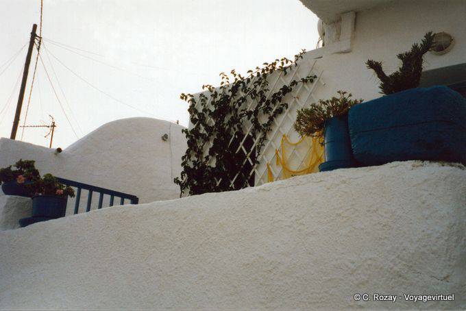 Susurro en el pueblo superior, Chora, Isla de Anafi - Grecia