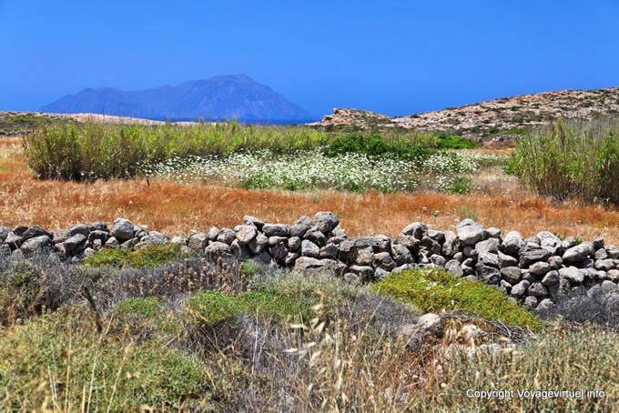 Milos, Agios Georgios, belleza rústica - Grecia