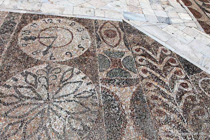 Milos, Triovassalos, péndulo y razones - Grecia