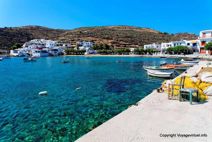 Sifnos, Faros Sifnou en la plataforma - Grecia