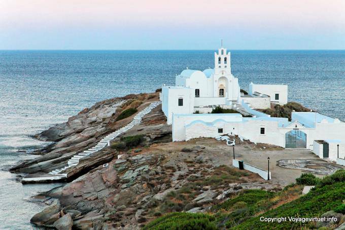 Sifnos Panagia Chryssopigi, extraña luz - Grecia