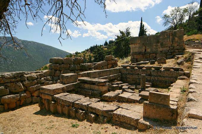 Uno de los tesoros, Delphi - Grecia