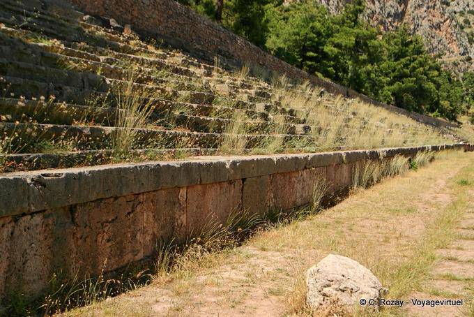 Gradas del estadio, Delphi - Grecia