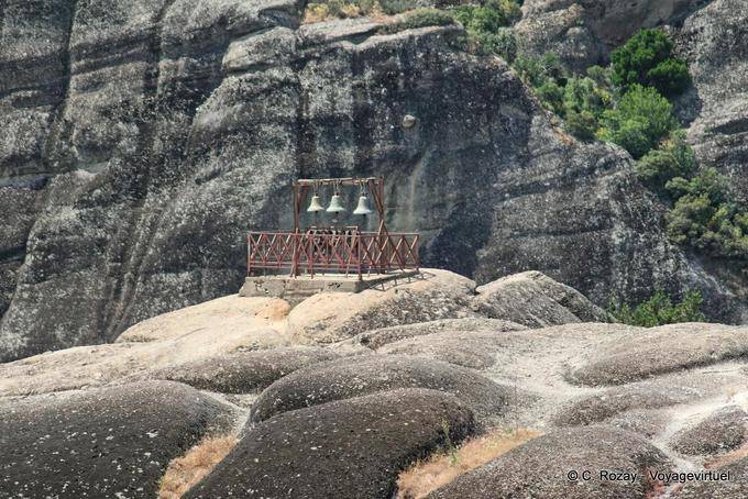 Las campanas y campanas, Monasterio Santa Triada, Meteora - Grecia