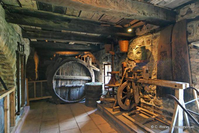 Cañón antiguo, Gran Monasterio Meteor, Meteora - Grecia