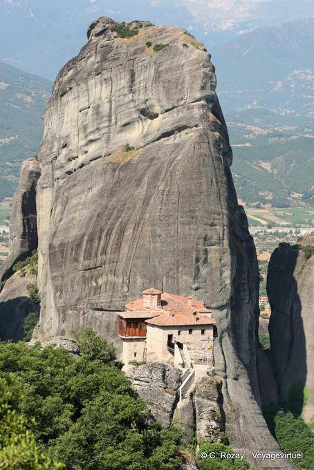 Monasterio de Santa Barbara Roussanou, Meteora - Grecia