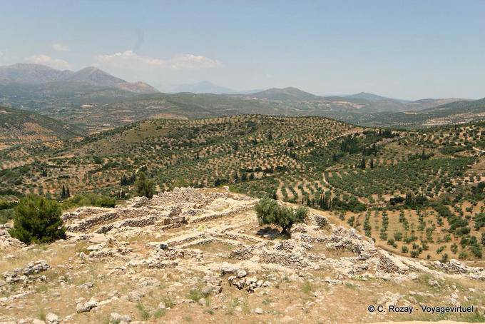 Vista de los restos del palacio de Atreo, Micenas - Grecia