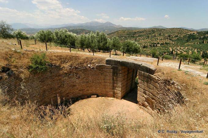 Restos de un tholos circular Micenas - Grecia
