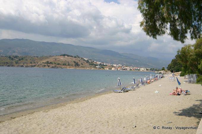 Sin embargo, playa tranquila, Poros - Grecia