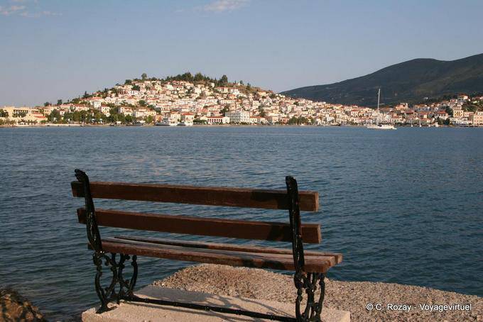 Poros, vista desde el banco Galatas - Grecia