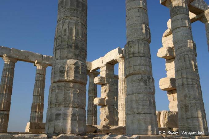 Columnas estriadas del Templo de Poseidon Sounion - Grecia