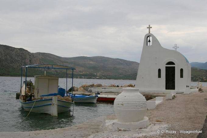 Capilla de Agios Nikolaos - Lago Vouliagmeni - Grecia