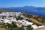 Milos, Plaka, con vistas al pueblo, Grecia.