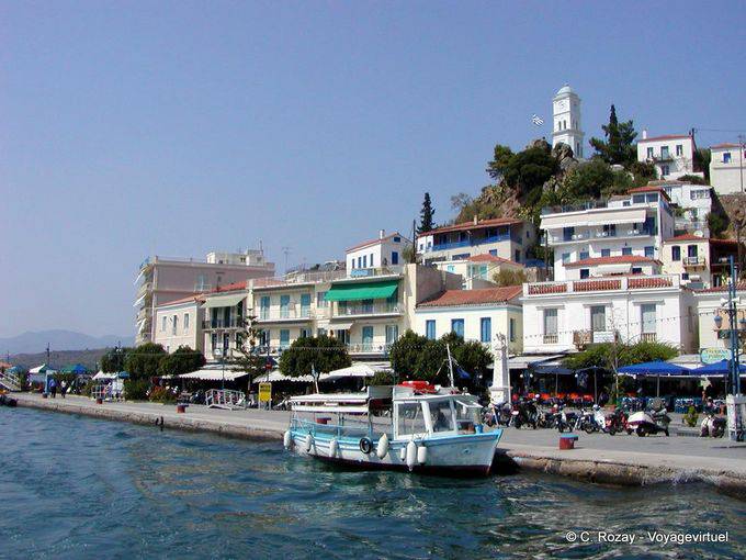 Vista del puerto de Poros - Grecia