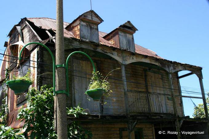 Antigua casa de madera, Basse-Terre - Guadalupe