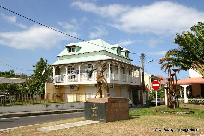 El marrón de la libertad, estatua, Vieux-Habitants - Guadalupe