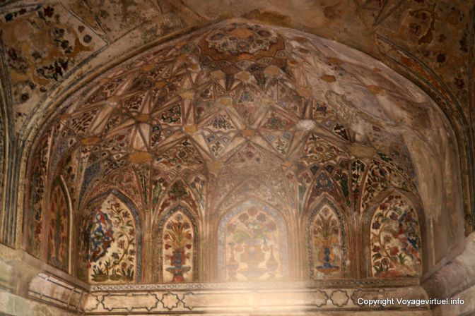 Agra Baby Taj Itmad Ud Daulah Tomb - India