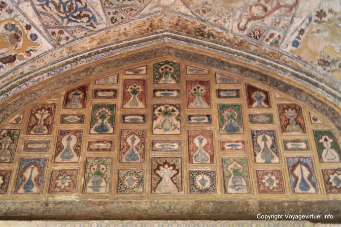 Agra Baby Taj Itmad Ud Daulah Tomb - India