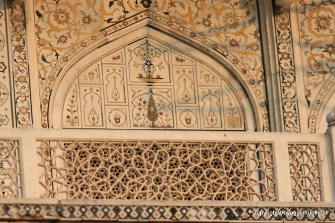 Agra Baby Taj Itmad Ud Daulah Tomb - India