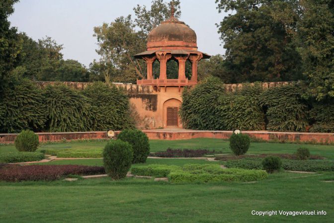 Agra Baby Taj Itmad Ud Daulah Tomb - India