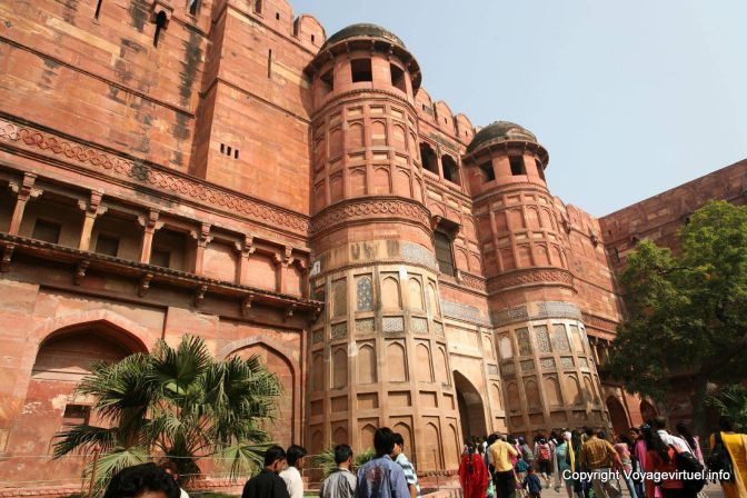 Agra Fort Rouge Amar Singh Pol - India