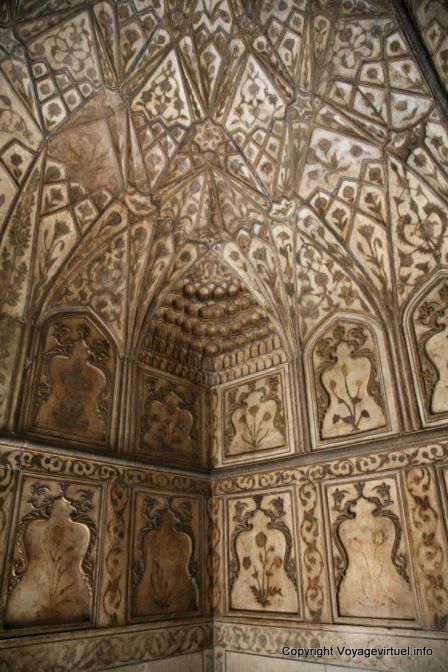 Agra Fort Rouge Khas Mahal - India