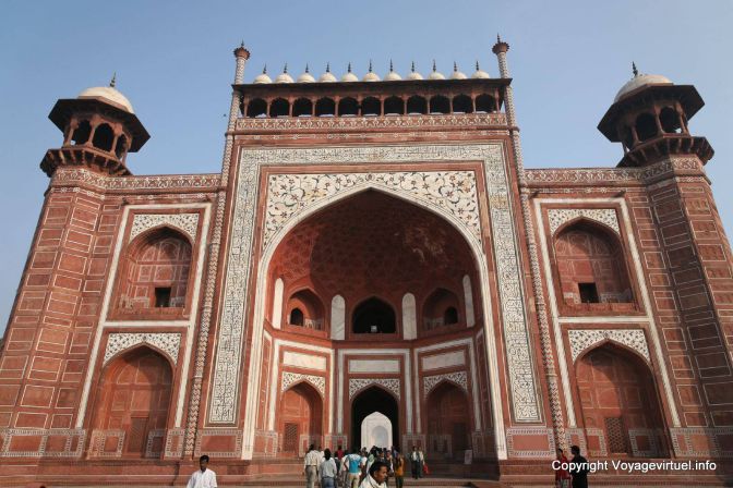 Agra Taj Mahal Entree Gateway - India