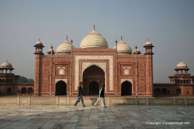 Agra Taj Mahal Mosque Masjid - India