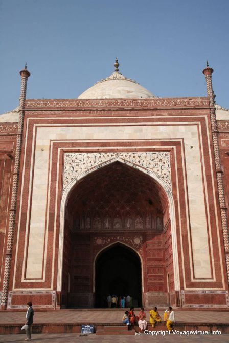 Agra Taj Mahal Mosque Masjid - India