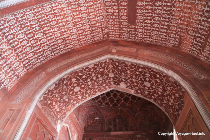 Agra Taj Mahal Mosque Masjid - India