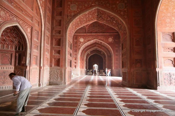 Agra Taj Mahal Mosque Masjid - India