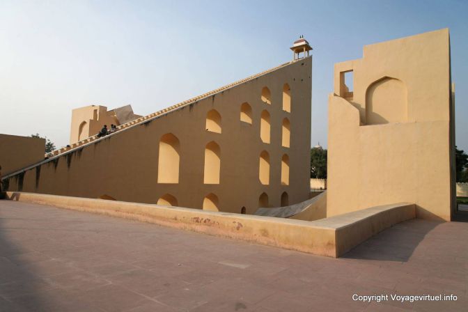 Jaipur Jantar Mantar Observatoire Grand Samrat Yantra - India