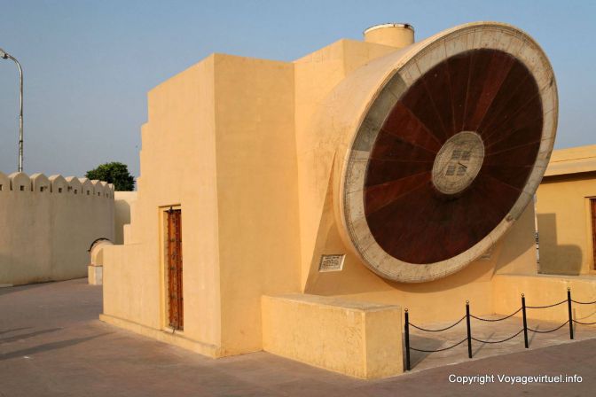 Jaipur Jantar Mantar Observatoire Narivalya Yantra - India