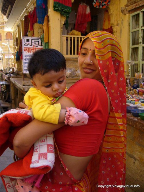 Jaisalmer Enfant Au Gant - India