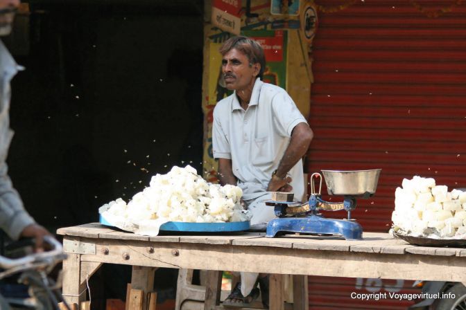 Route Delhi A Singhara Mouches A Sucre - India