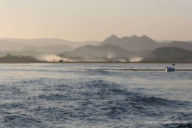 Udaipur Pichola Lake - India